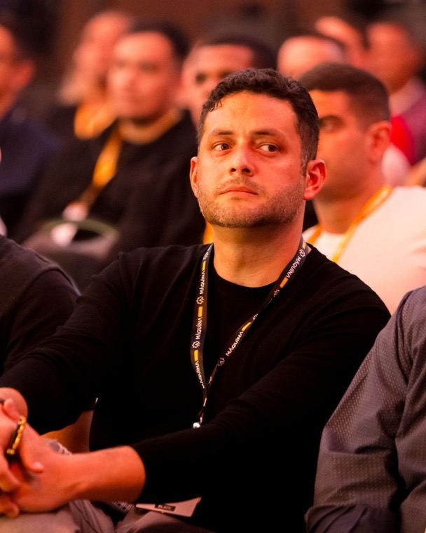Élcio Souza em treinamento avançado de Google Ads
